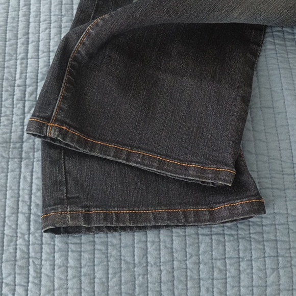 Torrid Crop Jeans Size 16 - Picture 6 of 6